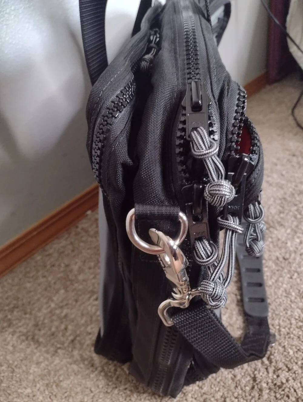 Red Oxx Air Boss Carry-On Bag Black Gray Made in USA Travel Luggage Zippers